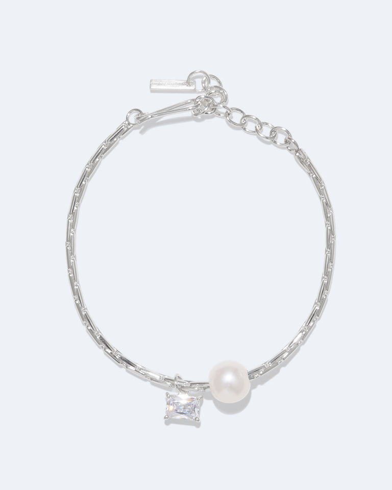 Le Locus de la Bravoure - Bracelet en argent sterling avec perles et zircone