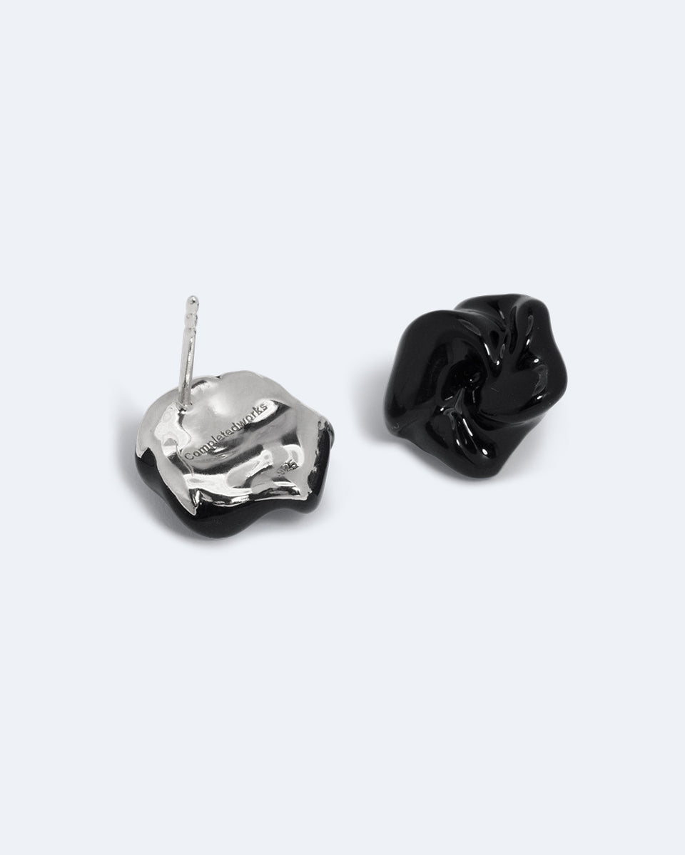 Les profondeurs du temps - Boucles d'oreilles en émail noir et argent recyclé