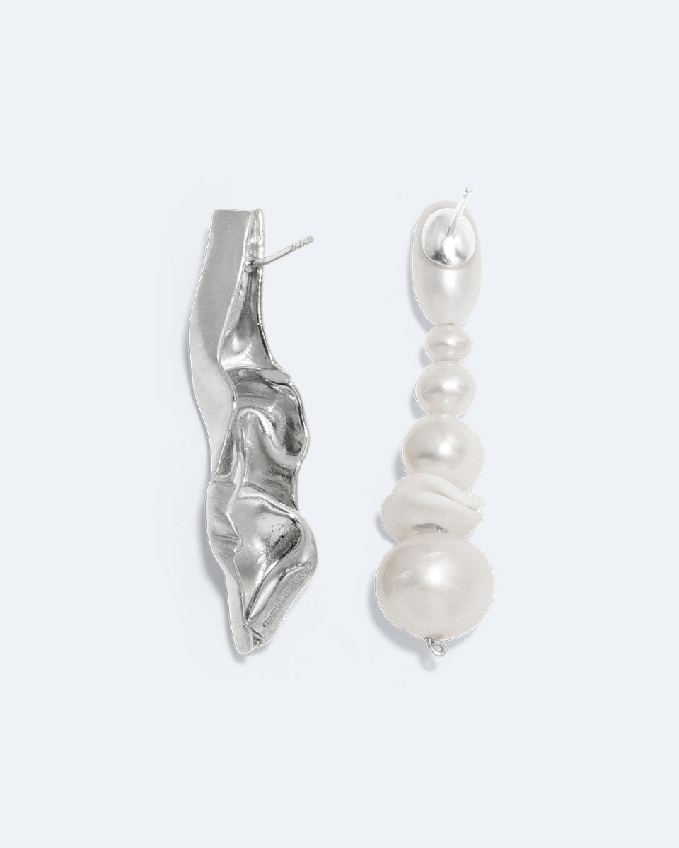 "Notsobig" Crumple - Pearl and Ceramic Platinum Plated Earrings