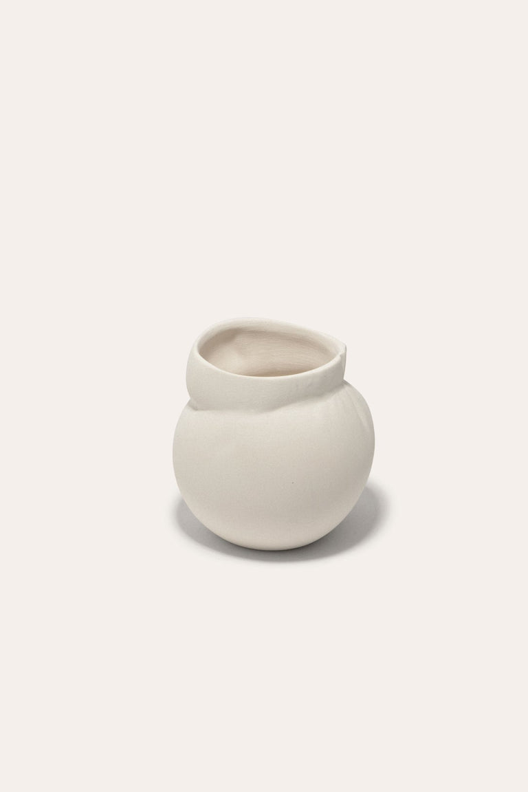 Squeezed - Cup in Matte White