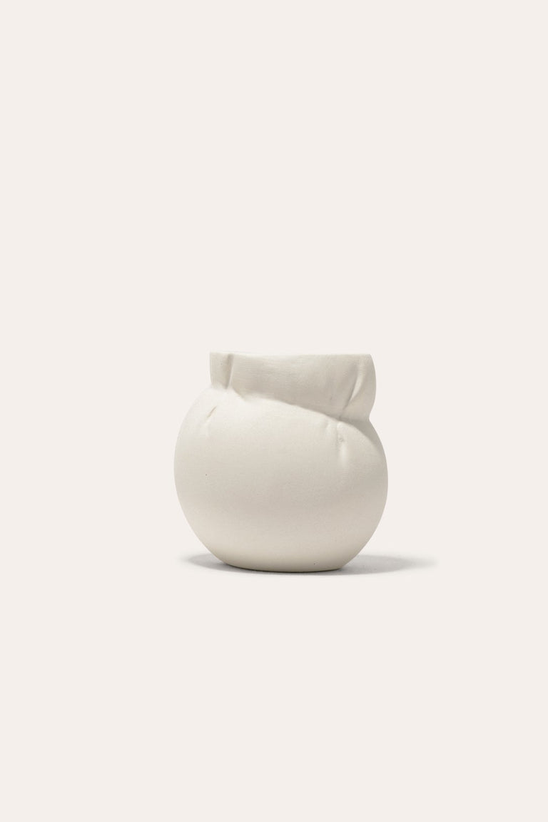 Squeezed - Cup in Matte White