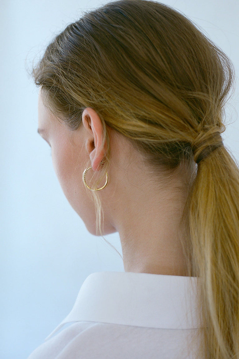 Les phases de la Lune - Boucles d'oreilles créoles en or jaune 18 carats et diamants