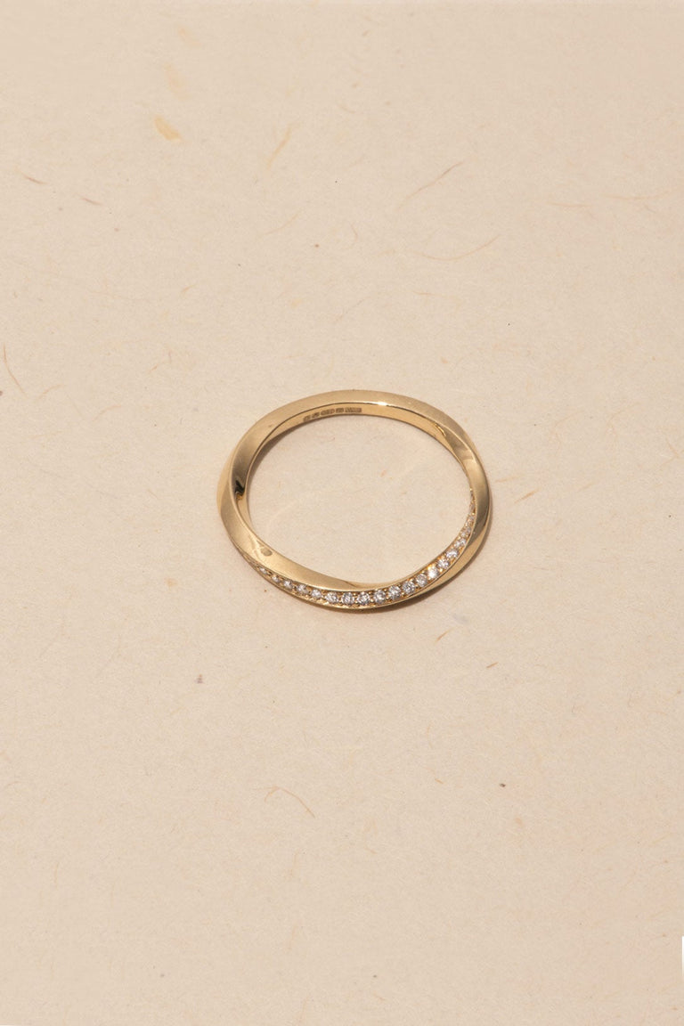 Les phases de la Lune - Bague en or jaune 18 carats et diamants