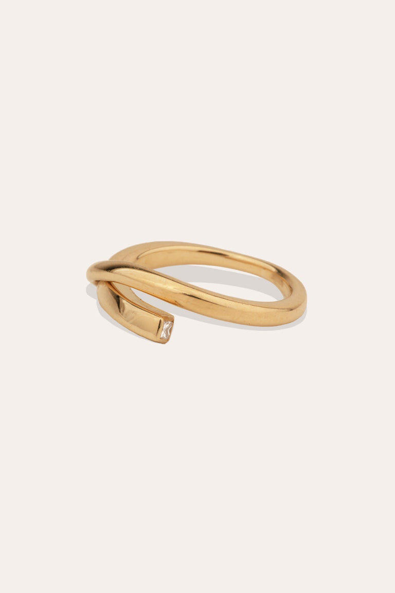 A River in the Dales - 18 Carat Yellow Gold and Diamond Ring