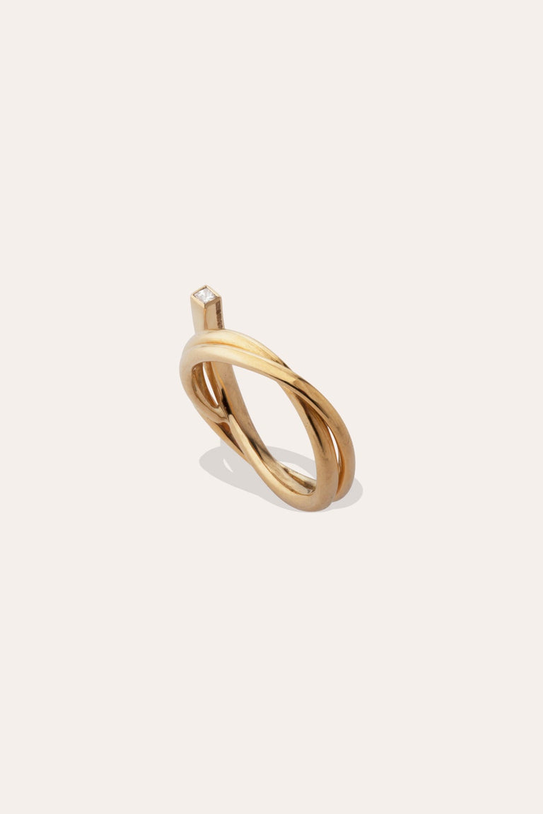 An Archaeology of the Industrial Age - 18 Carat Yellow Gold and Diamond Ring