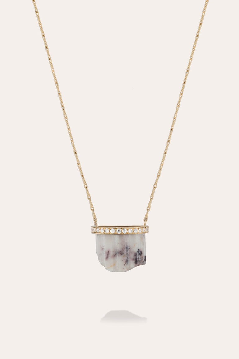 Fragment de marbre - Pendentif en or jaune 18 carats, marbre et diamants