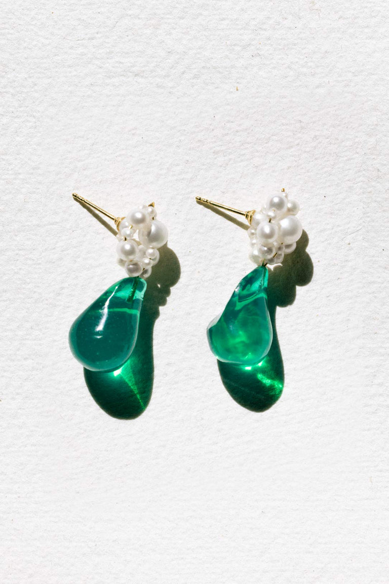 Tra-la-la – Boucles d'oreilles en résine bio perle et verte en vermeil recyclé
