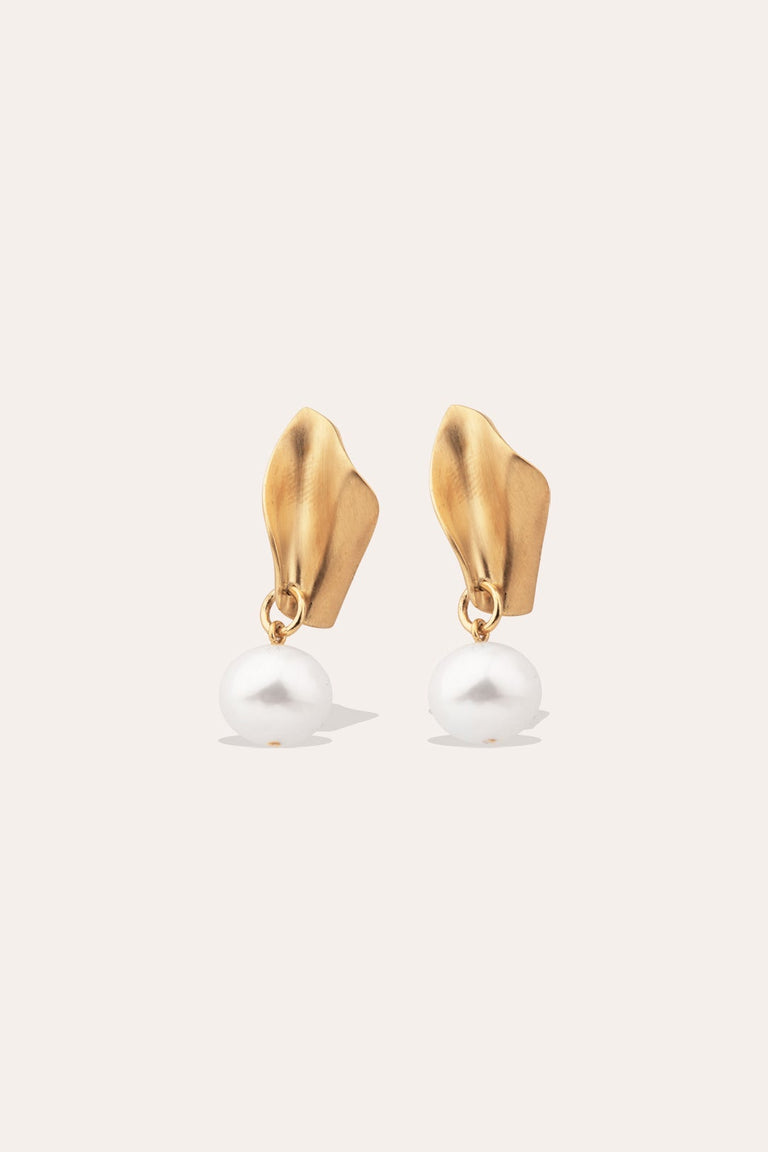 Unfolded - Pearl and Gold Vermeil Earrings