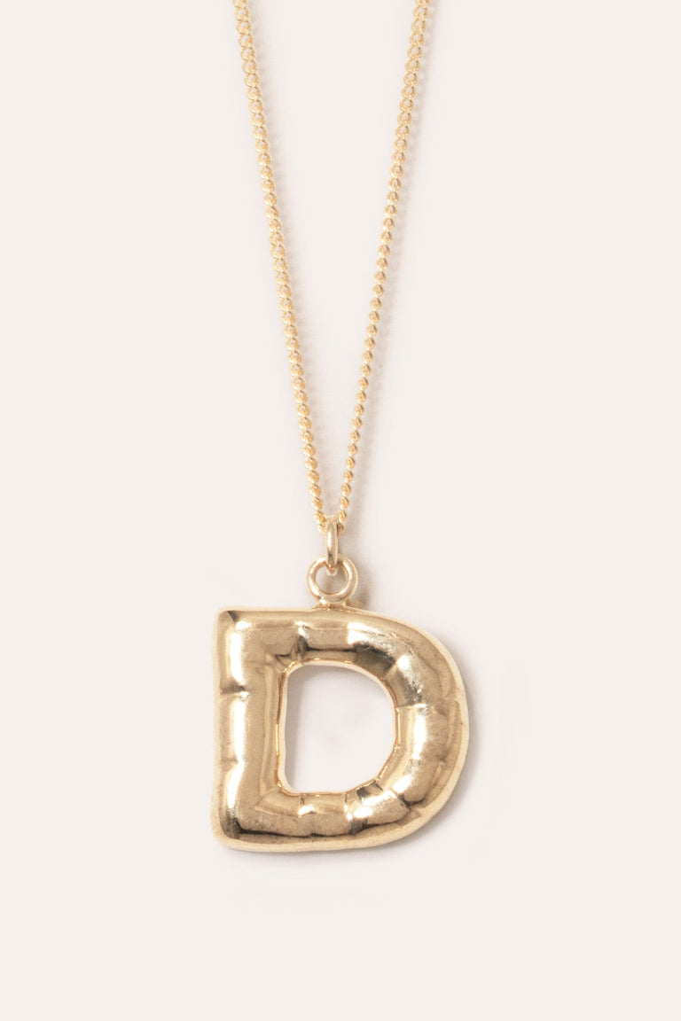 Malabar Gold & Diamonds BIS Hallmarked (750) 18K Yellow Gold Pendant, Gold  Alphabet D Pendant : Amazon.in: Fashion