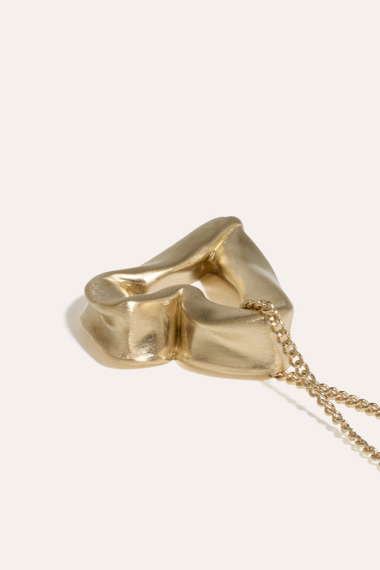 Le cœur n'est pas une métaphore - Pendentif en vermeil recyclé