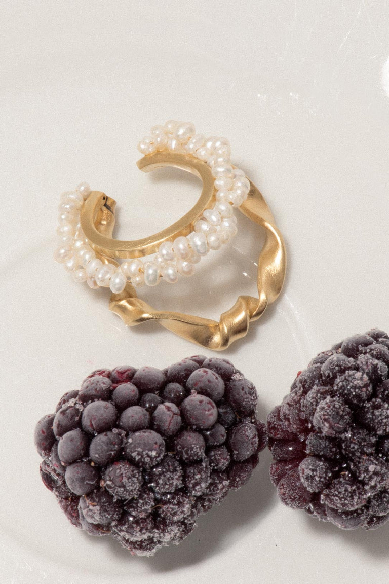 Négociation avec l'infini - Manchette d'oreille en perles d'eau douce et vermeil