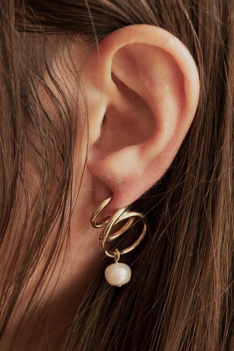 Flow - Pearl and Gold Vermeil Earrings