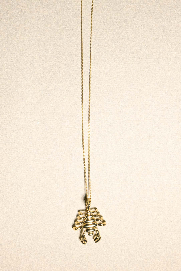 Pendentif plaqué or signe du zodiaque Scorpion Classicworks™