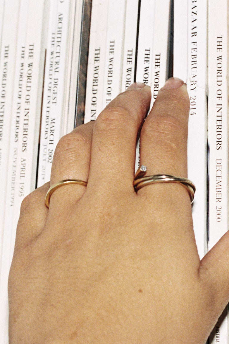 An Archaeology of the Industrial Age - 18 Carat Yellow Gold and Diamond Ring