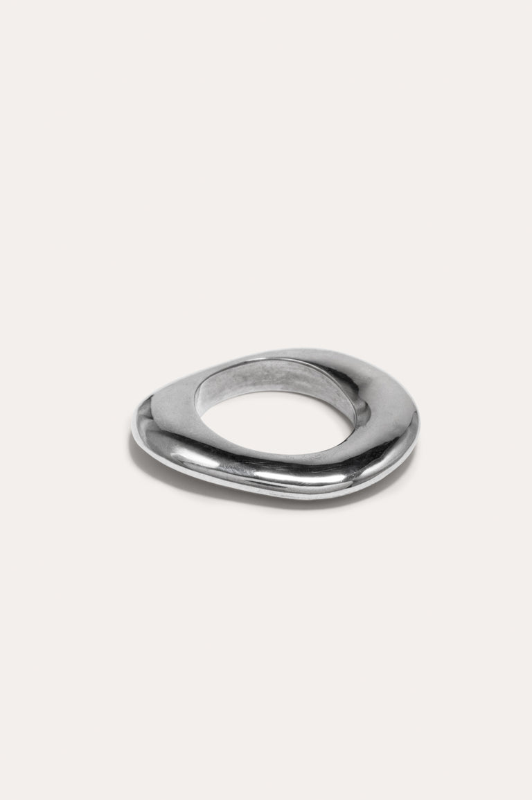 Post‐Capital, deuxième partie - Bague plaquée platine