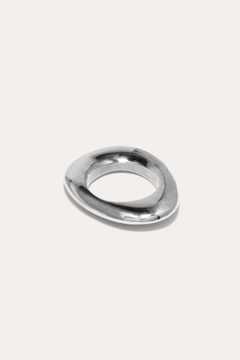 Post‐Capital, deuxième partie - Bague plaquée platine