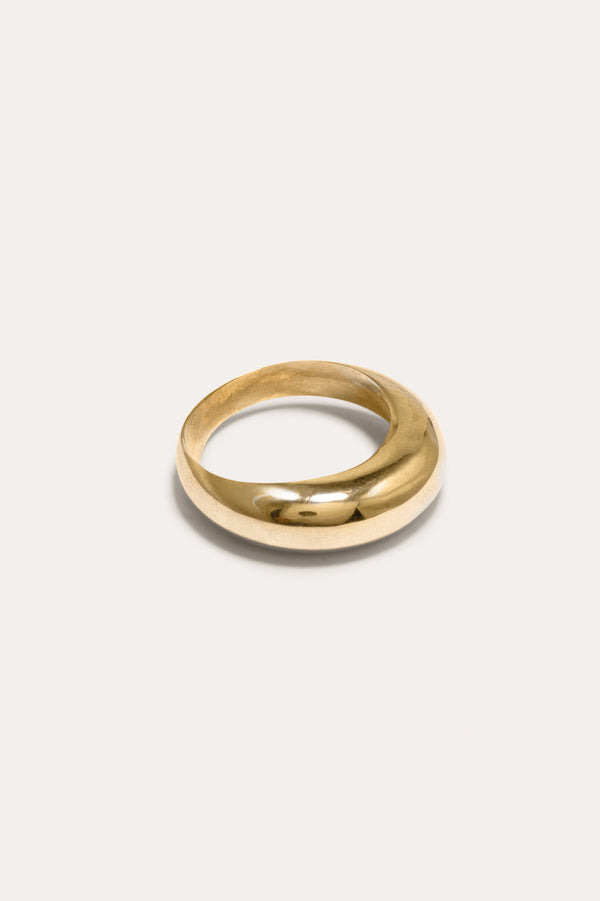 Post-Capitalie, troisième partie - Bague plaquée or
