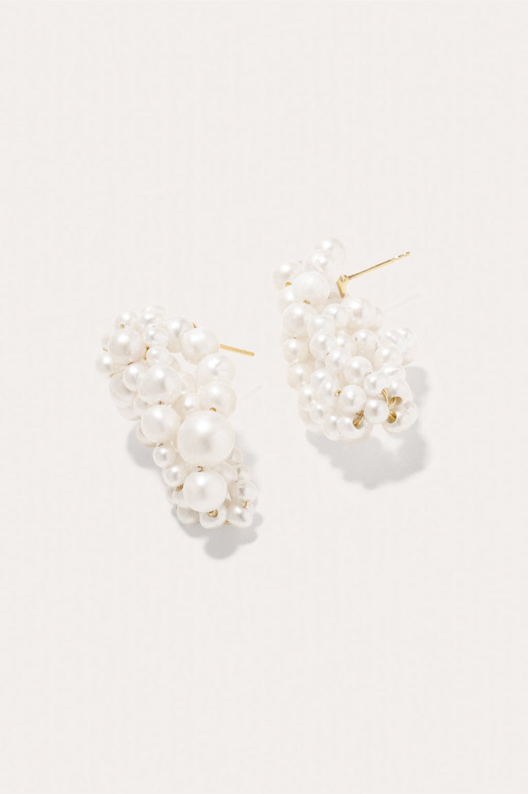 Cove - Pearl and Gold Vermeil Earrings
