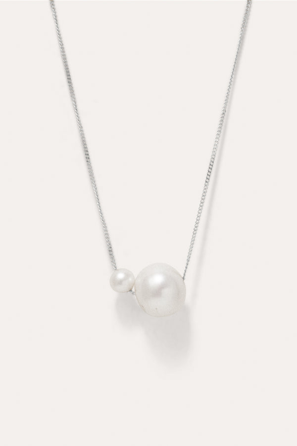 Une [Blank] peut changer le monde - Pendentif en perle et argent recyclé