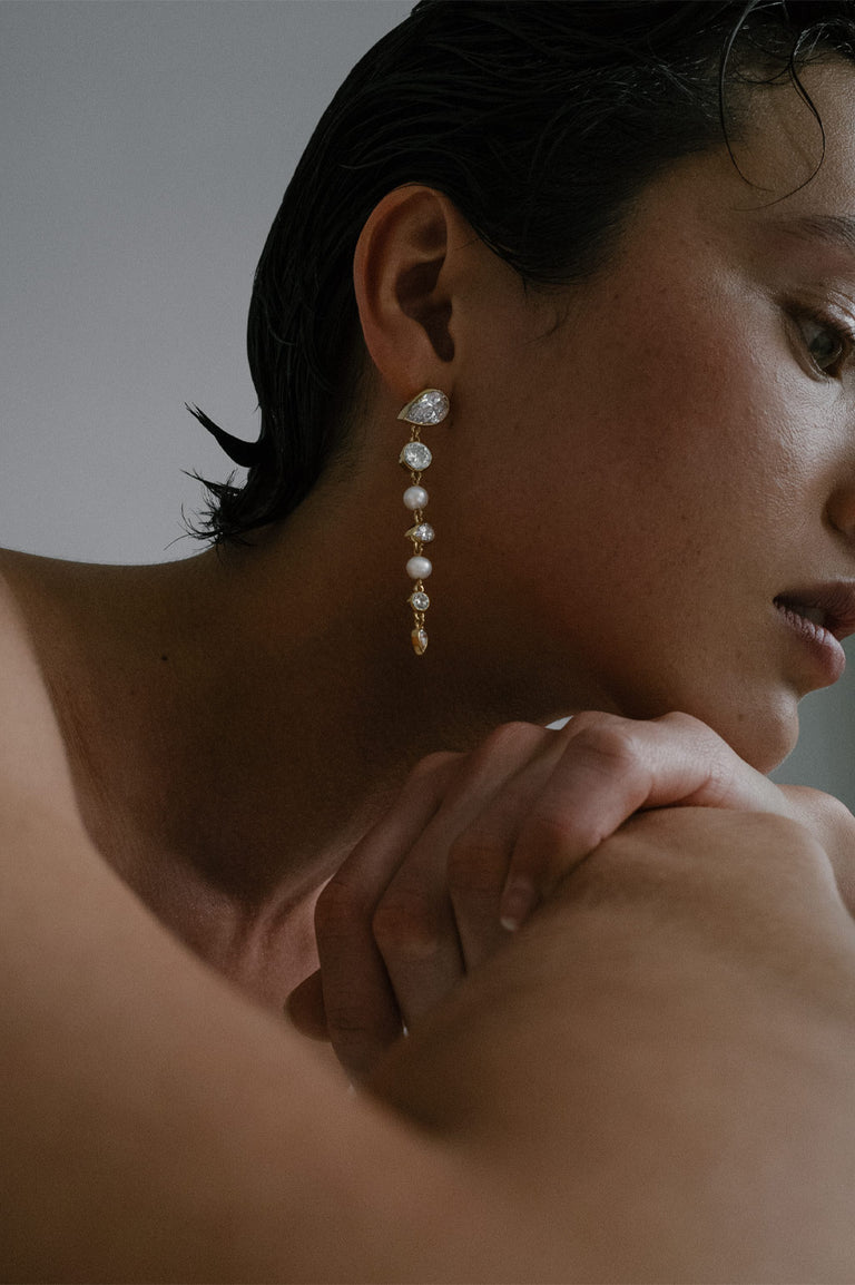 The Light of the Past - Pearl and Zirconia Gold Vermeil Earrings