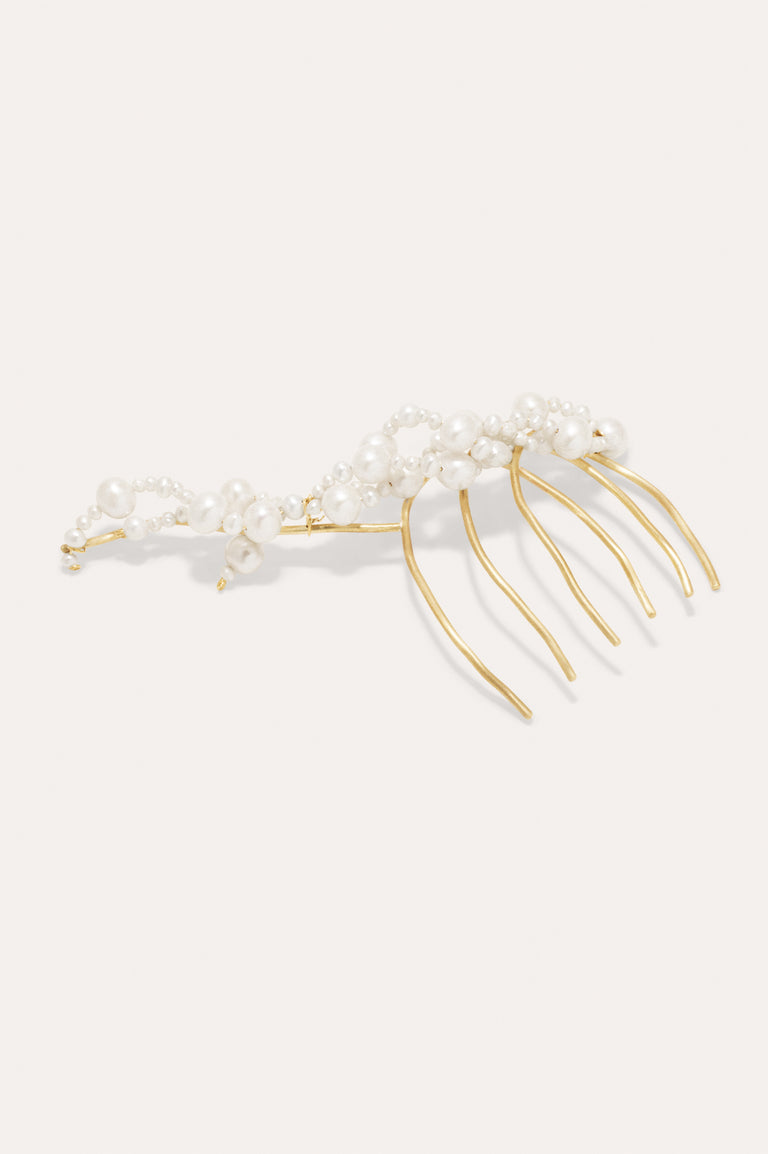 P66 -  Pearl and Gold Plated Hair Pin