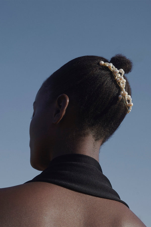 P66 - Épingle à cheveux plaquée perle et or