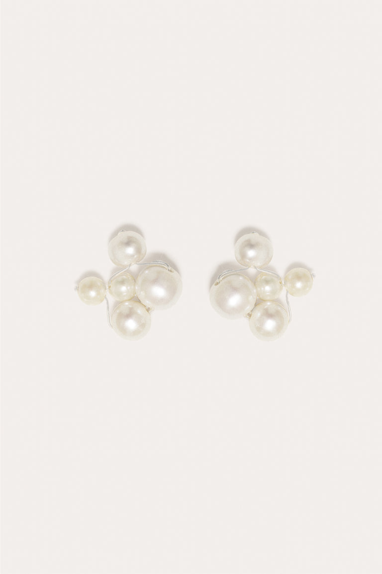 Code Universel - Boucles d'oreilles Perle et Vermeil Or