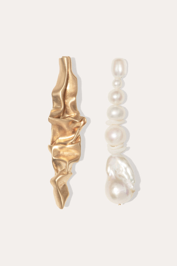 Boucles d'oreilles Crumple en vermeil or, perles et céramique
