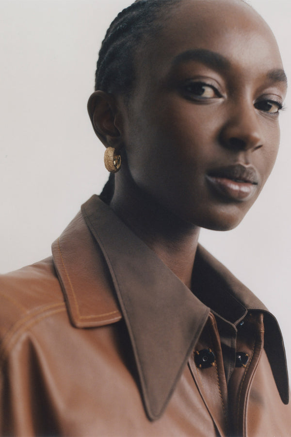 La caverne dans laquelle vous craignez d'entrer recèle le trésor que vous cherchez - Boucles d'oreilles en vermeil d'or recyclé